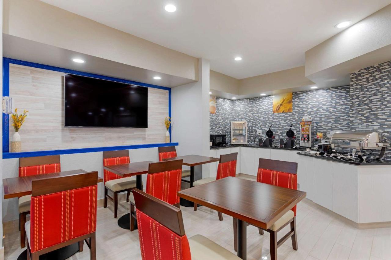 Comfort Inn & Suites Memphis Buitenkant foto