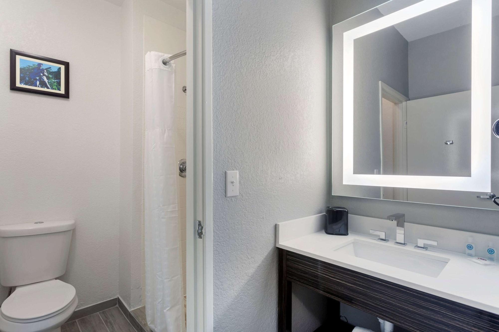Comfort Inn & Suites Memphis Buitenkant foto